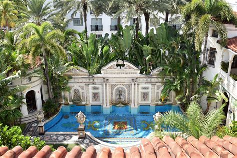 hotel de versace en miami|Versace hotel Miami price.